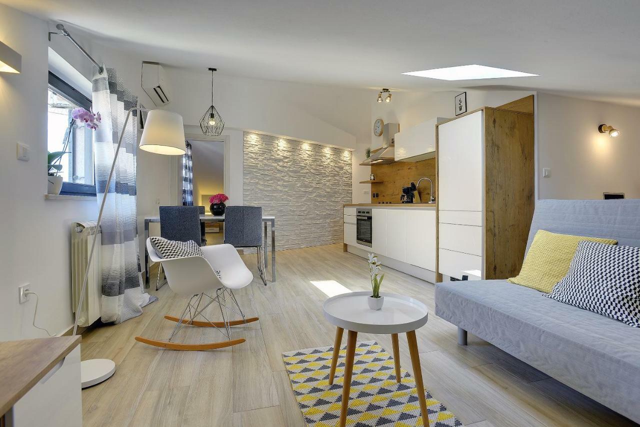 Apartment Niko Pula Luaran gambar
