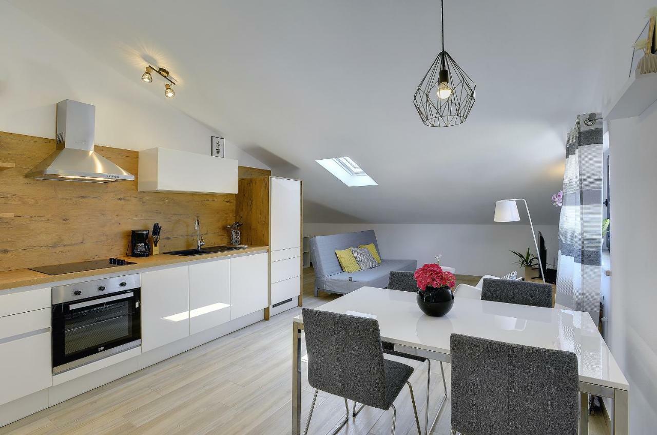 Apartment Niko Pula Luaran gambar
